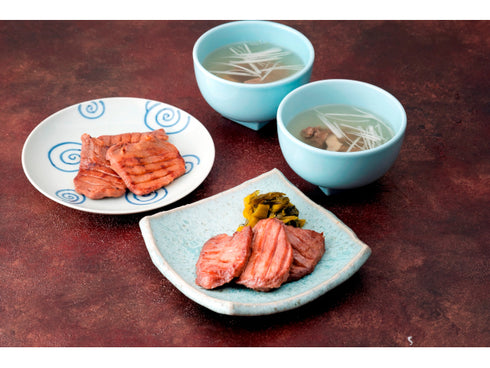 利久牛たん テールスープ x1