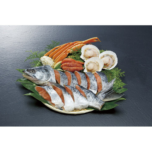 【送料無料】 北の幸デラックス4点セット【お歳暮 御歳暮 大晦日 お年賀 御年始 ギフト 贈り物 贈答 内祝い 年始挨拶 帰省 水産品 海産物 サケ しゃけ 帆立 ホタテ めんたいこ かにあし】