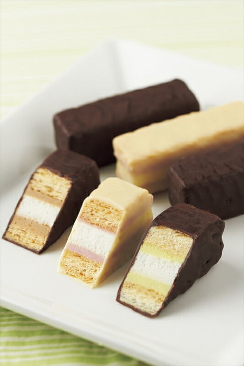 【送料無料】 銀座千疋屋 銀座ミルフィーユ GSN-073【お歳暮 御歳暮 お年賀 御年始 お正月 大晦日 ギフト 贈り物 贈答 プレゼント 内祝い 帰省 進物 おもたせ 手土産 おもてなし お礼 御礼 お茶菓子 スイーツ スウィーツ 洋菓子 焼き菓子 】